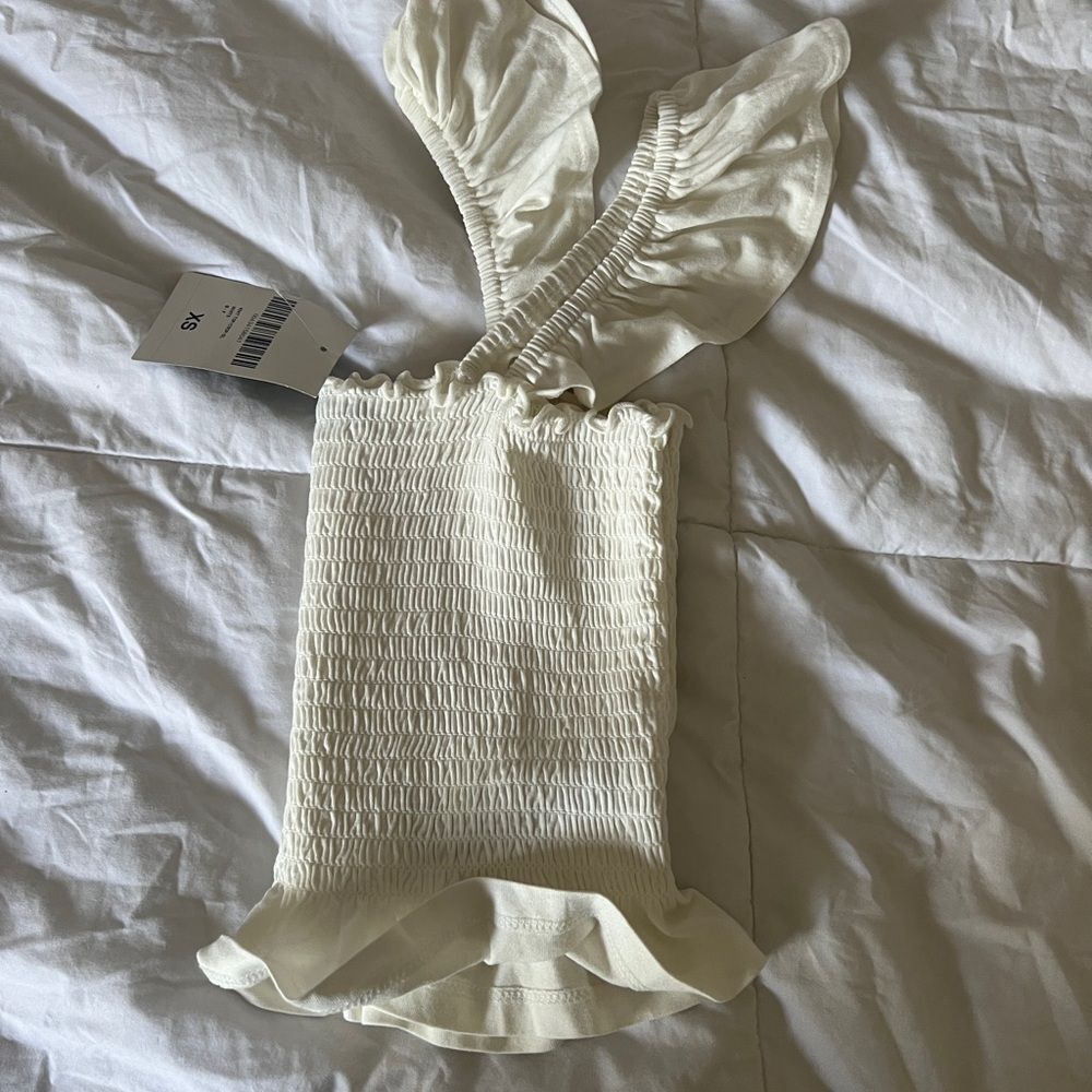 NWT Forever 21 Cream Ruffle Smocked Top Size XS - Picture 6 of 6
